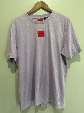 HUGO Lavender Short-Sleeve Tshirt size L